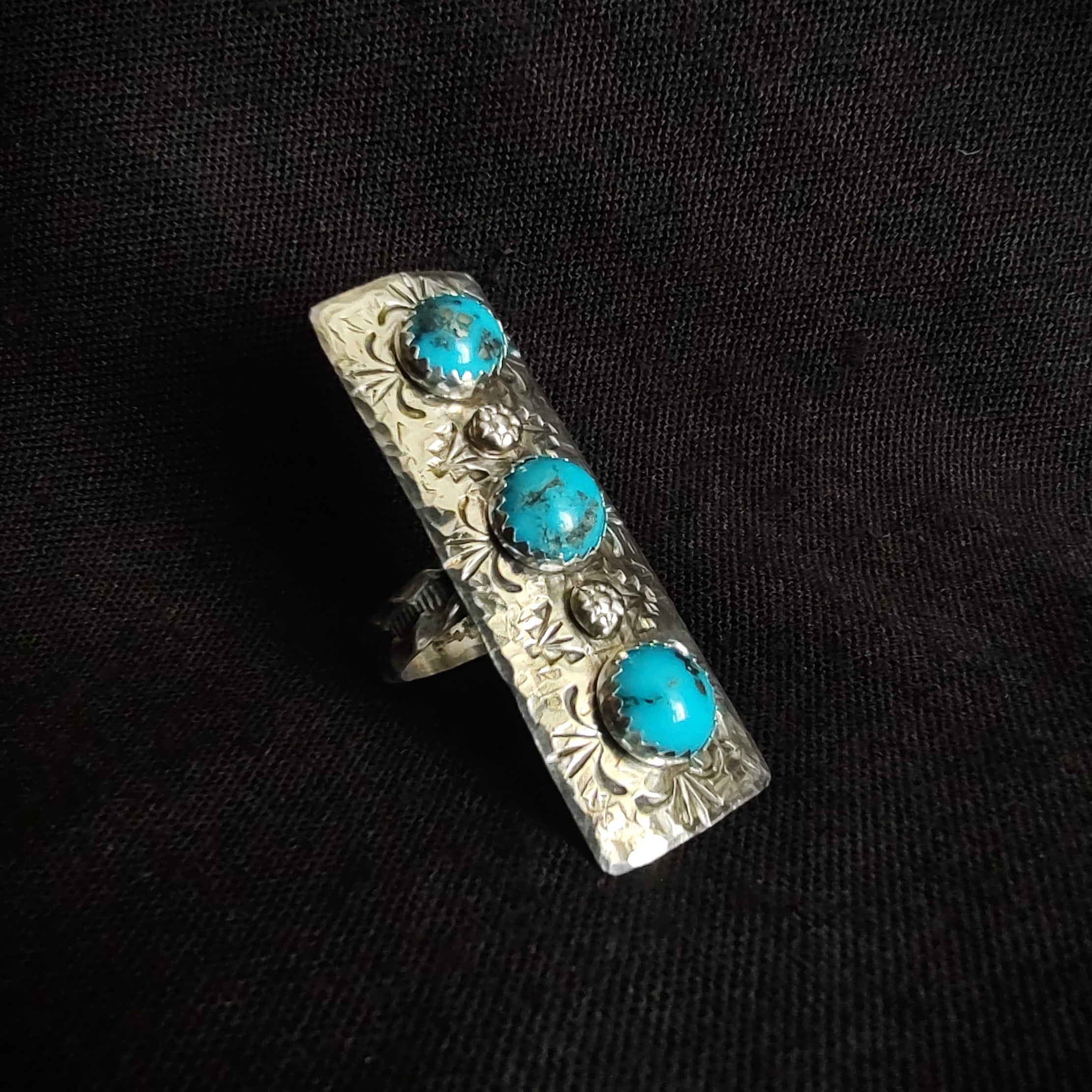 Home | Tom Yazzie Metalsmithing